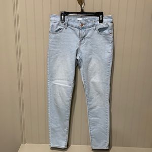 Women’s Old navy super skinny Mid-rise jeans (4 petite)